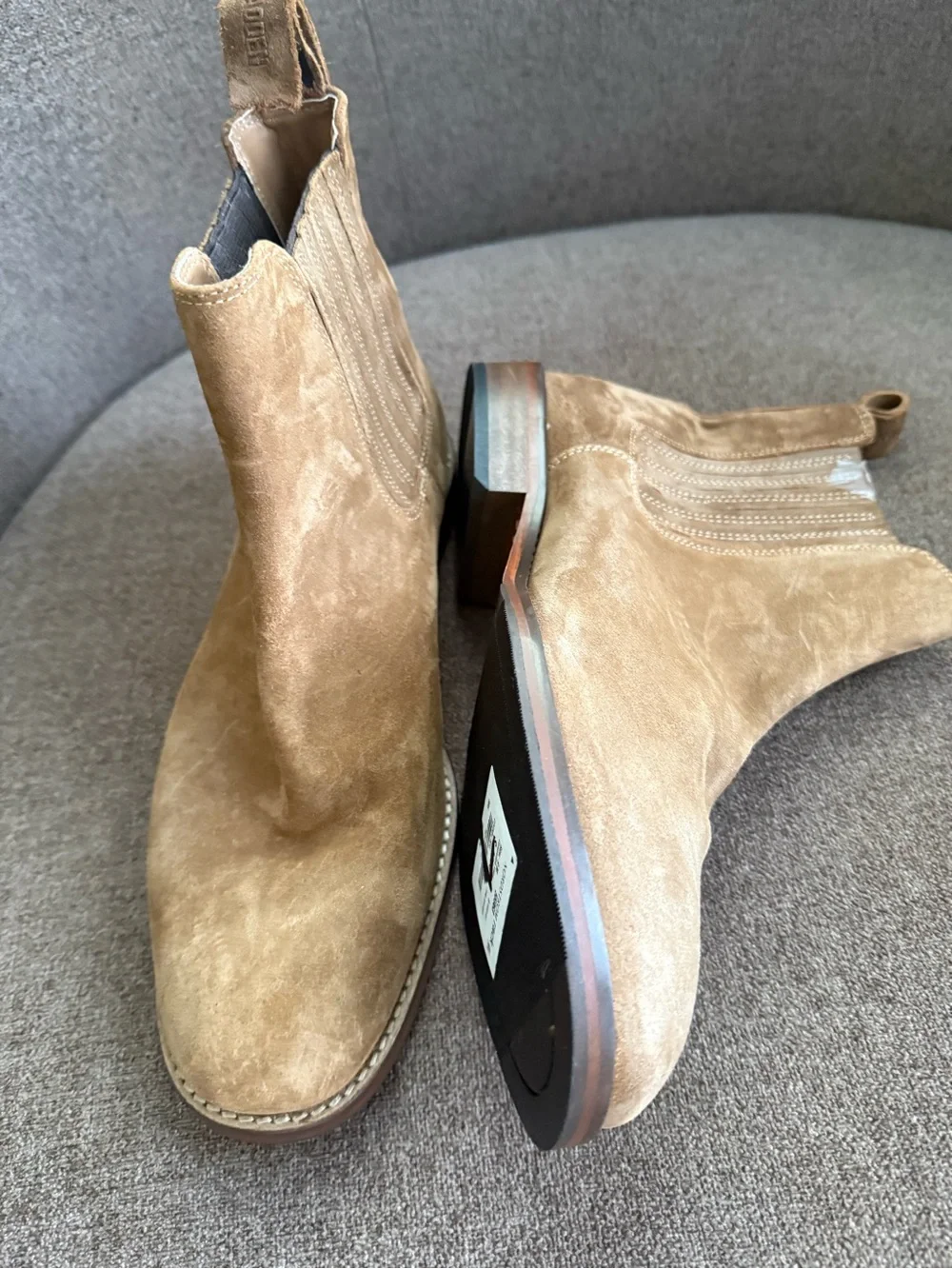 Steve Madden suede chukka